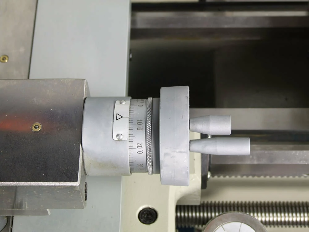 BAILEIGH - PL-1236E-DRO Tour à Métaux De Précision 230V 1100W - Entre Pointes 915 Mm – Image 8