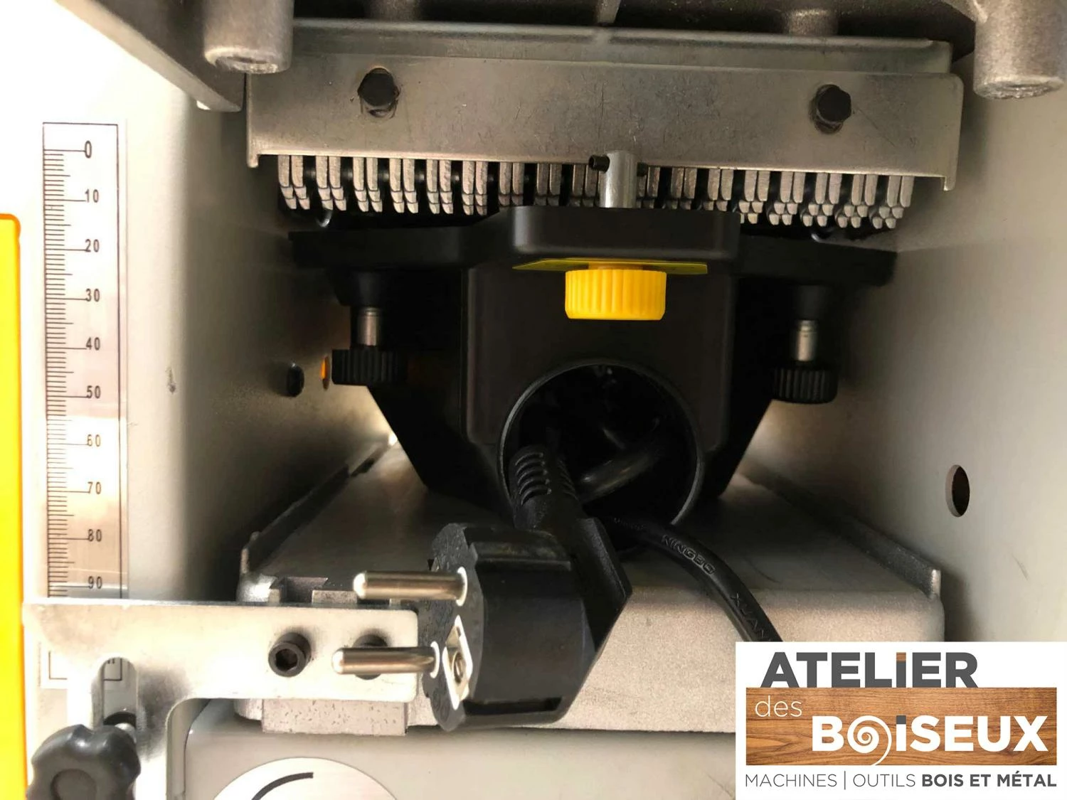 FEMI - CM 60-150 - Mini Combinée à Bois 6 Opérations 230V 1000W (1,35CV) – Image 10