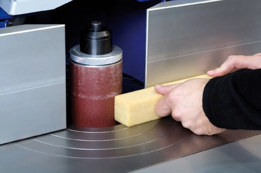 HOLZMANN - KOS2600C Ponceuse à Bande Oscillante 2600 X 150 Mm 400 V - 3000 W – Image 2