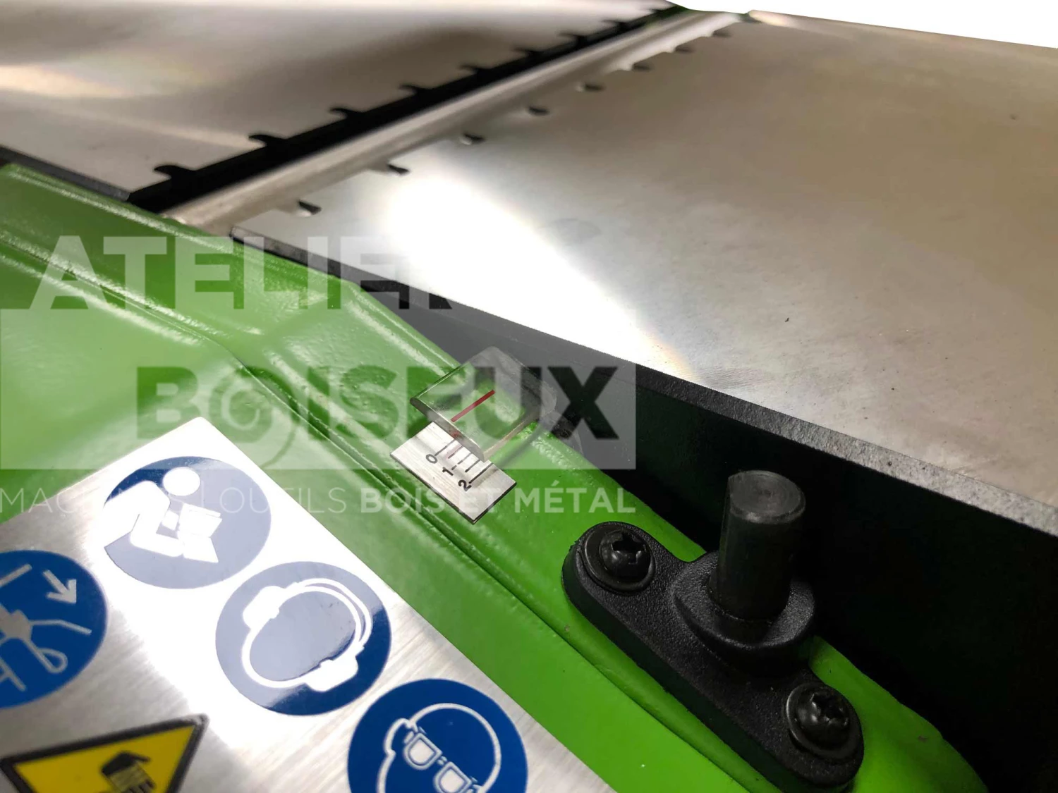 ZIPPER - ZI-HB204 Dégauchisseuse-raboteuse électrique Largeur 204 Mm 1250W 230V 50Hz – Image 6