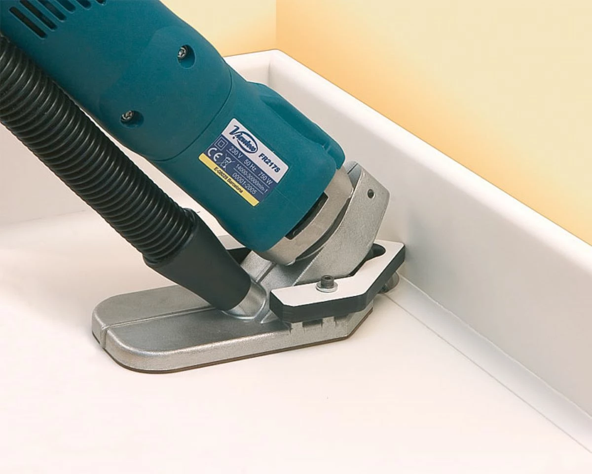 VIRUTEX - FR217S Profileuse D’angle 750 W – Image 3